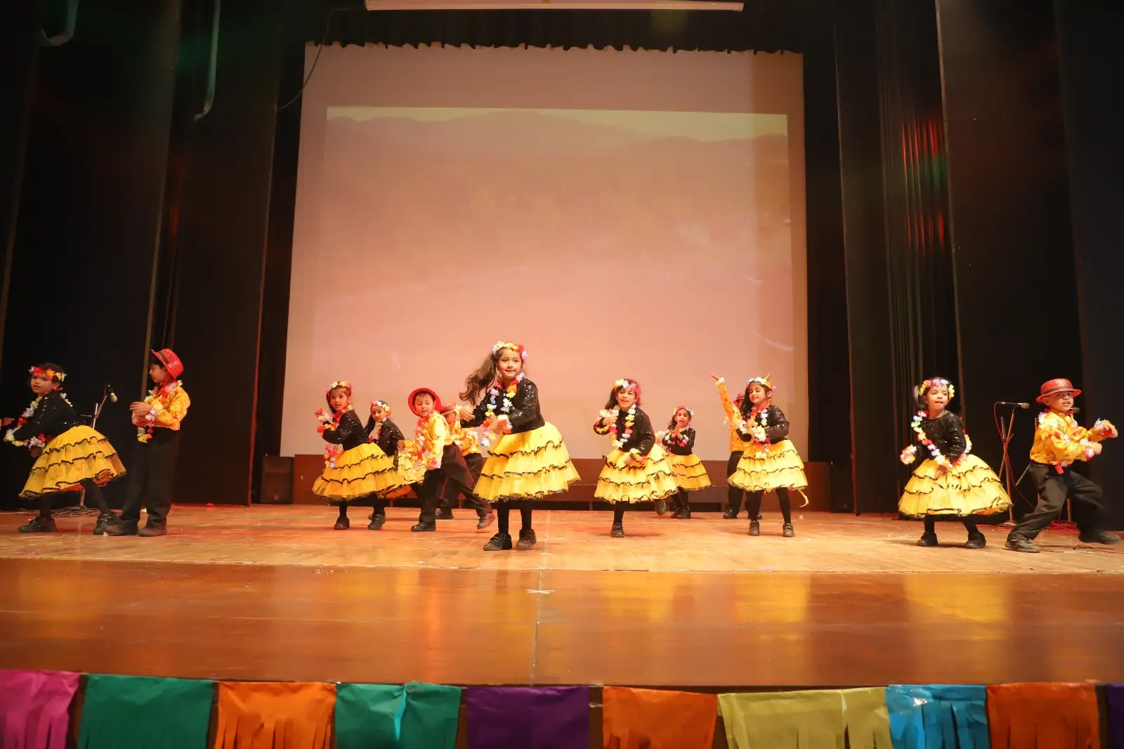 Satrangi Bharat: Shades of India