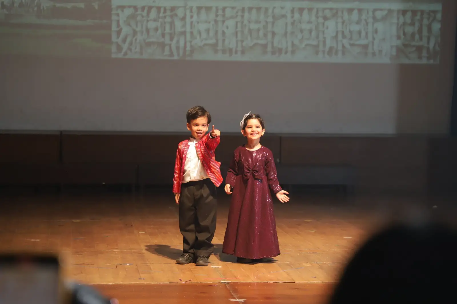 Satrangi Bharat: Shades of India