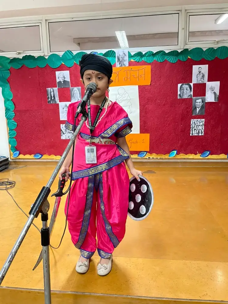 चरित्रमंचन ' Competition